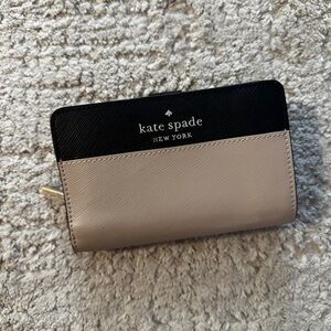 Kate Spade Staci Medium Compact Bi-Fold Wallet Warm Beige